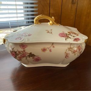 Gorgeous Haviland & Co. large soup tureen